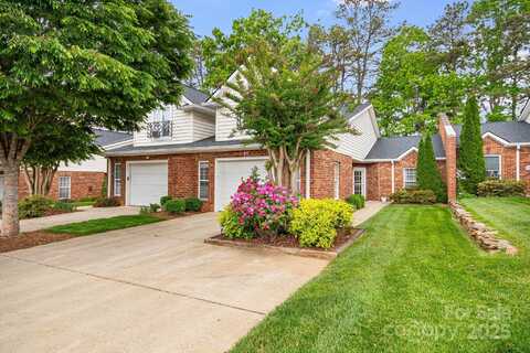 57 Lake Pointe Circle, Hendersonville, NC 28792