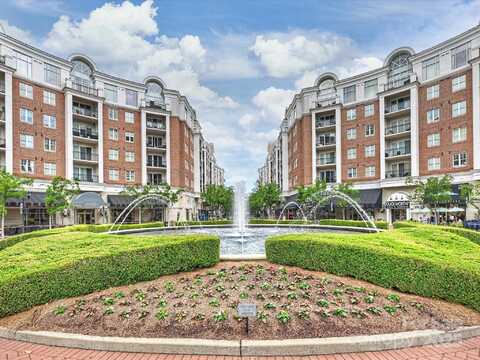 4625 Piedmont Row Drive, Charlotte, NC 28210
