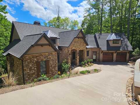 676 Walnut Valley Parkway, Arden, NC 28704