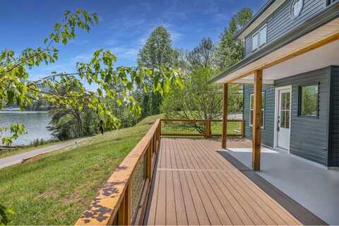 233 Bradshaw Road, Hiawassee, GA 30546
