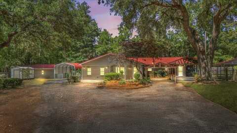 1010 Black Oak Road, Bonneau, SC 29431