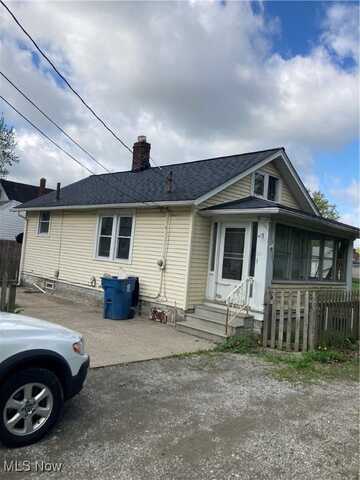 3506 Pearl Avenue, Lorain, OH 44055