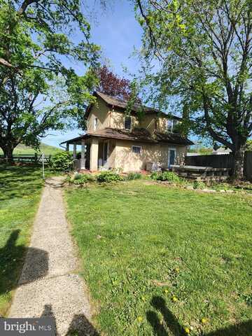 2088 TOLLGATE ROAD, PALM, PA 18070
