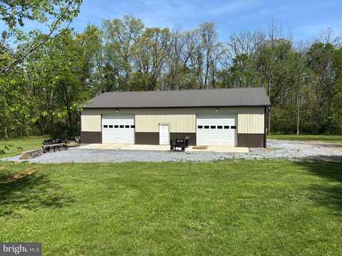 872 RIDGE ROAD, CARLISLE, PA 17013