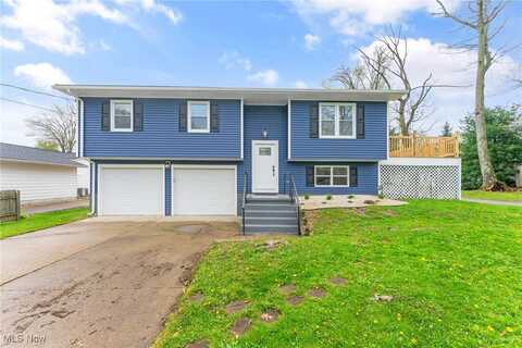 977 Chrysann Drive, Girard, OH 44420
