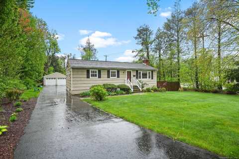 2 Turney Place, Trumbull, CT 06611