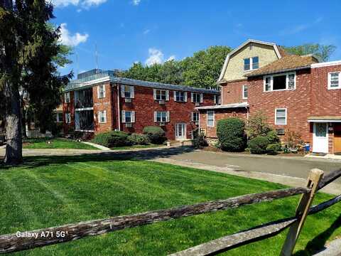 24 Home Court, Stamford, CT 06902