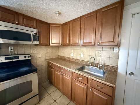 39 Holmes Avenue, New Britain, CT 06053