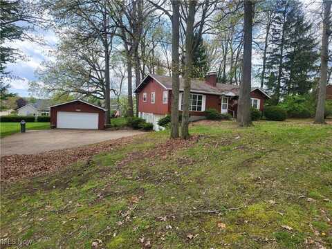 5144 Eastlake Street NW, North Canton, OH 44720