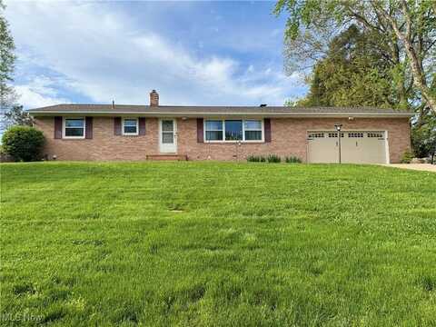 6321 Cardinal Hill NW, North Canton, OH 44720