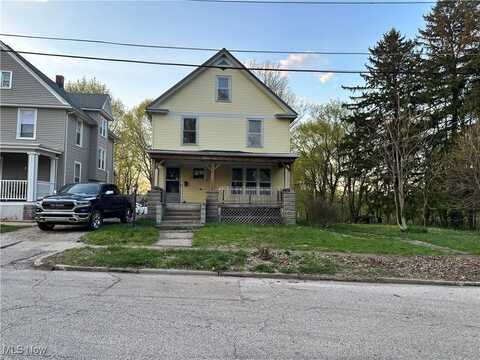 91 W 44th Street, Ashtabula, OH 44004