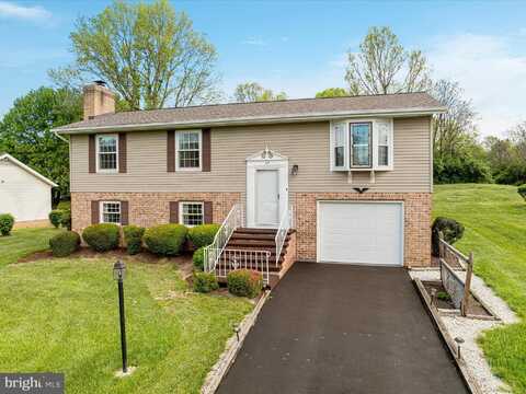 47 MINERAL DRIVE, INWOOD, WV 25428