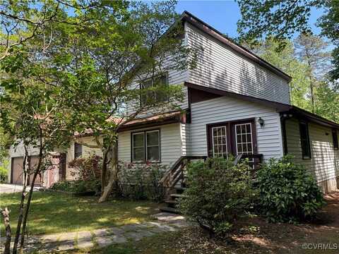 209 Pineview Drive, Hartfield, VA 23071