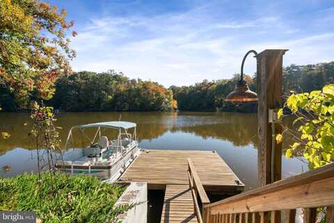 8255 SUNDERMAN PLACE, MANASSAS, VA 20111