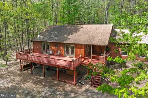 121 PENDRAGON COURT, PAW PAW, WV 25434