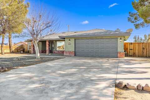 9332 Evelyn Avenue, California City, CA 93505