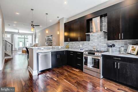 740 S CHRIS COLUMBUS BOULEVARD, PHILADELPHIA, PA 19147