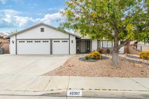 42307 W 61st Street, Quartz Hill, CA 93536