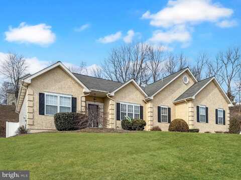 25 PEBBLE BEACH LANE, POTTSTOWN, PA 19464