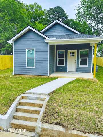832 Lambuth Boulevard, Jackson, TN 38301