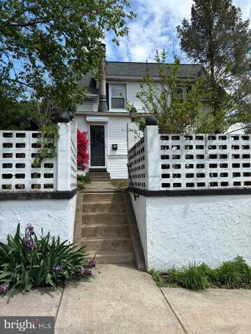 13 PARKWAY DRIVE, COATESVILLE, PA 19320