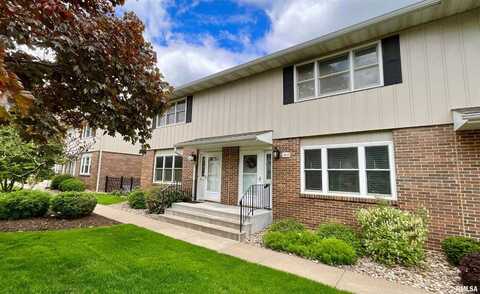 1513 21ST Avenue, Rock Island, IL 61201