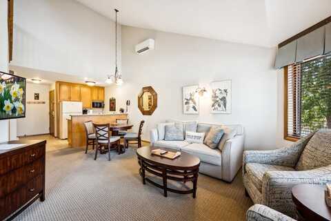 4955 Landmark Cir, Egg Harbor, WI 54209