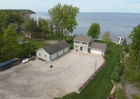 2279 County Rd N, Brussels, WI 54204