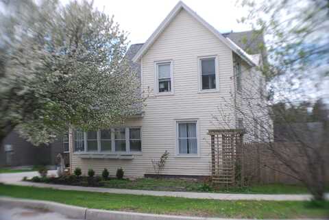 66 Messenger Street, Saint Albans, VT 05478