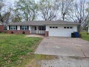 509 S Payton Street, Fairland, OK 74343