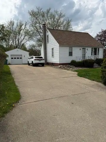 2110 COOK Avenue, Erie, PA 16510