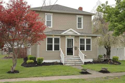 515 LAKE Street, Girard, PA 16417