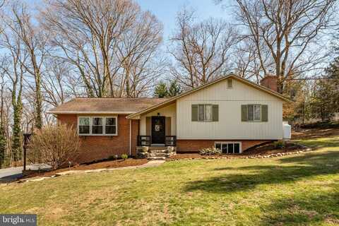 132 MAPLE DRIVE, NEW HOLLAND, PA 17557