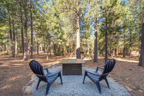 12386 Snowpeak Way, Truckee, CA 96161