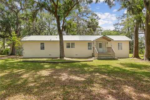 646 Pelican Circle, Woodbine, GA 31569
