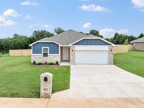 812 Stella Trail, Guthrie, OK 73044