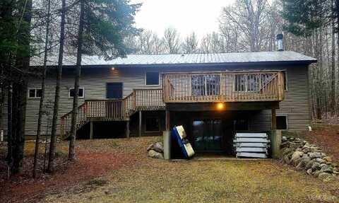 6302 Camp 6 Loop Rd, Armstrong Creek T-WI, WI 54103