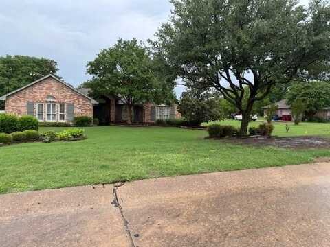 1323 Willow Lane, Farmersville, TX 75442