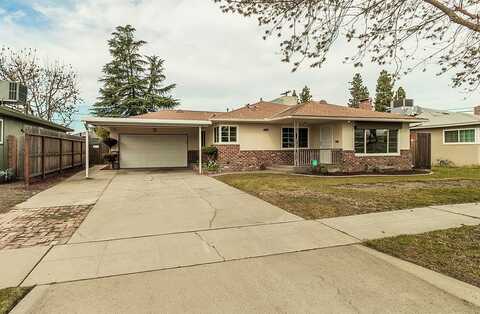 3135 Spalding Avenue N, Fresno, CA 93703