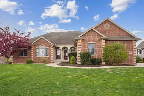 4416 Wynnewood Drive, Cedar Falls, IA 50613