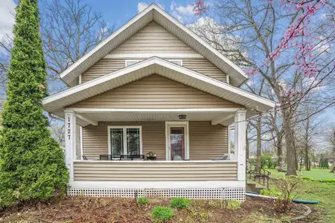 1727 Rainbow Drive, Cedar Falls, IA 50613