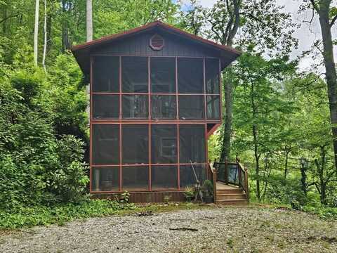 87 Johanna Drive, Franklin, NC 28734