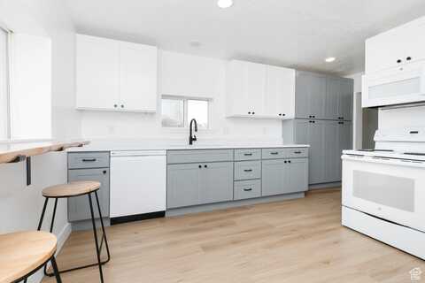 40 W 400 N, Wellsville, UT 84339
