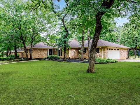 2345 Ravenwood Drive, Grand Prairie, TX 75050