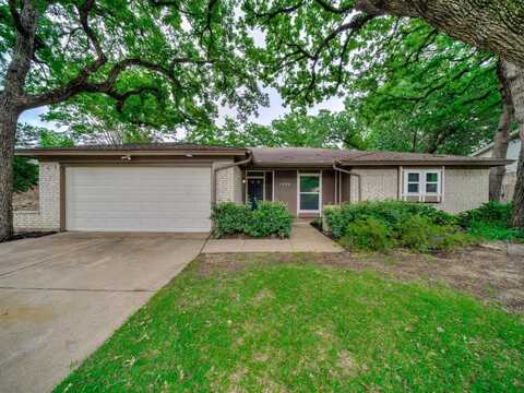 3906 Firethorn Drive, Arlington, TX 76017
