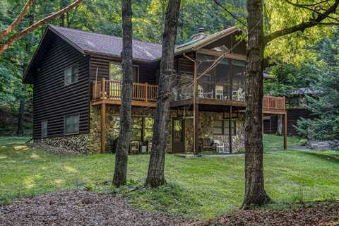 On SMOKY LAKE DR, Iron River, MI 49935