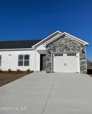 2308 Sweet Bay Drive, Greenville, NC 27834