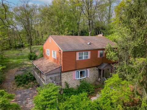 525 Glenhaven Dr, Shaler, PA 15116
