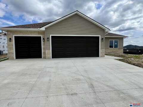 7600 N 50th Street, Lincoln, NE 68514