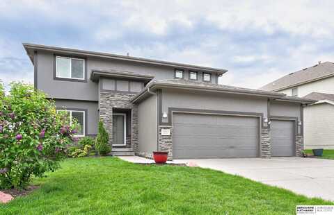 18425 Harney Street, Elkhorn, NE 68022